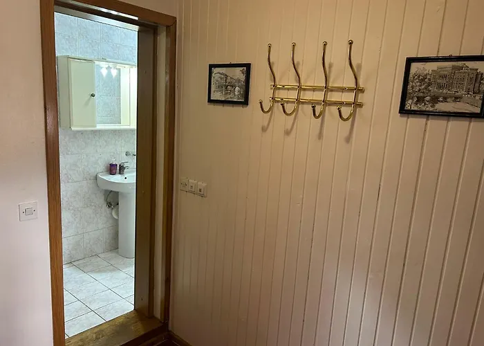 Hondo & Casa de hóspedes 2*