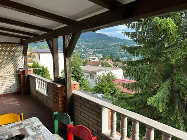 Hondo & Guest house 2*