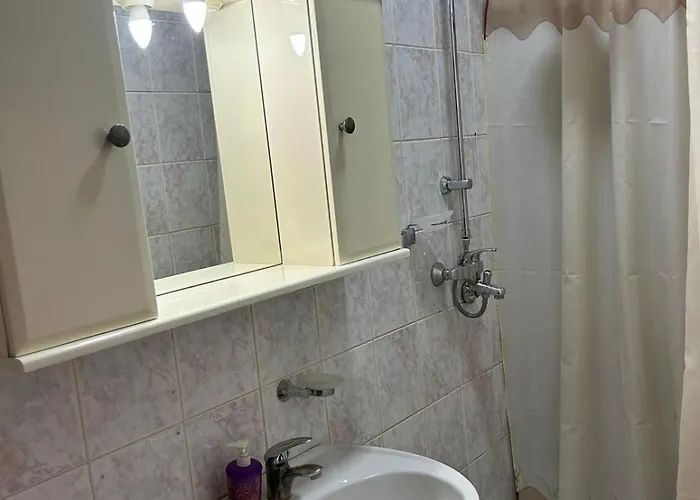 Guest house Hondo & 2*